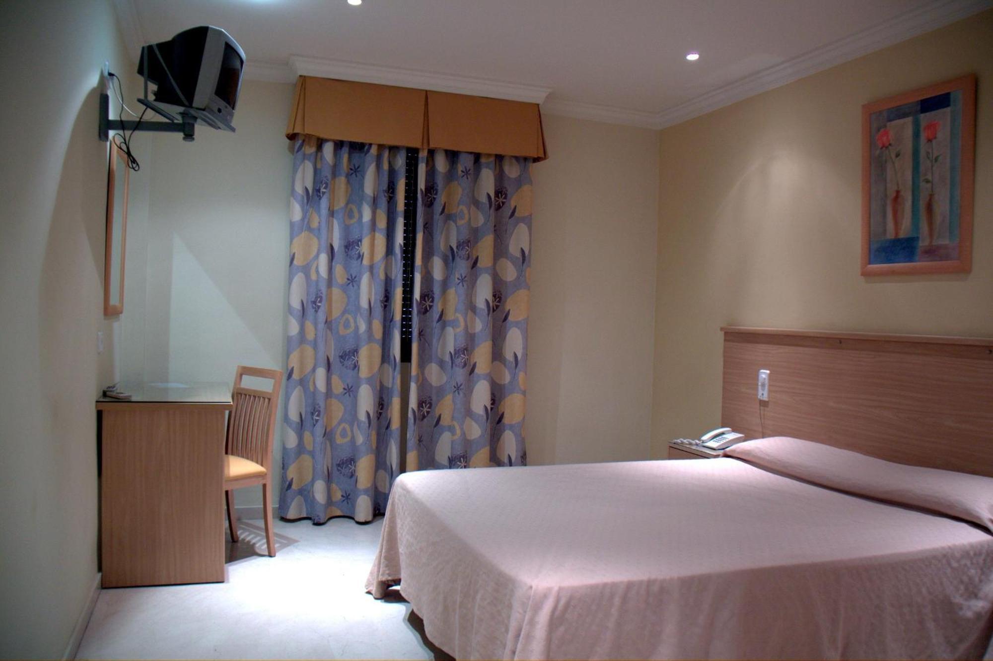 Hotel Girasoles