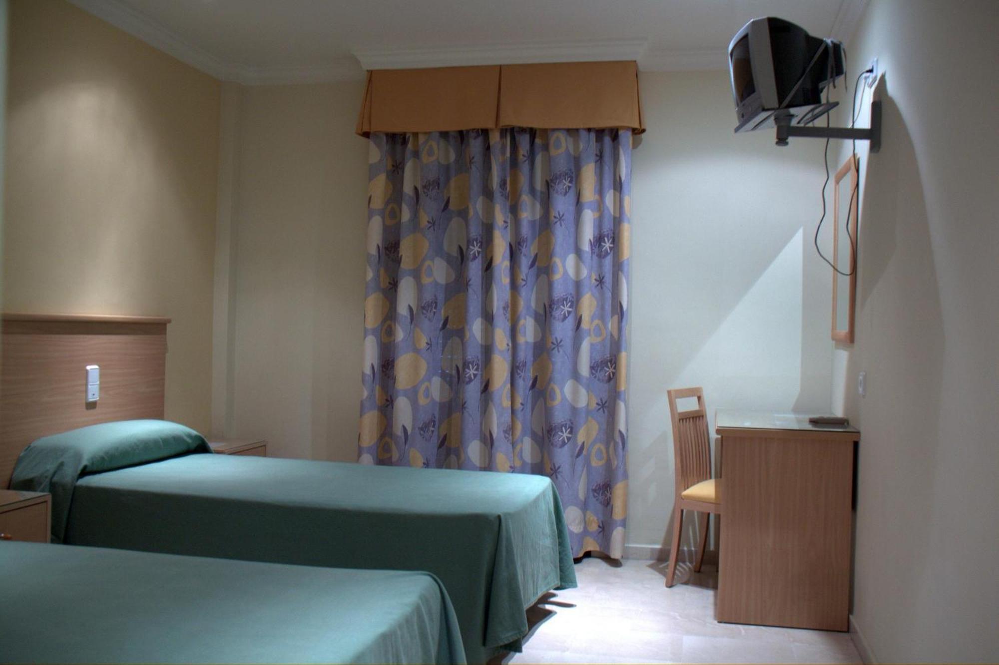 Hotel Girasoles 2*